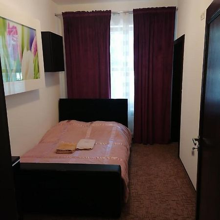شقة وارسو  في Apartament D-4 المظهر الخارجي الصورة