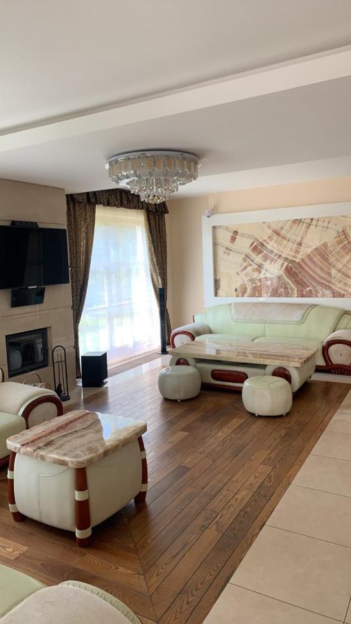 شقة وارسو  في Apartament D-4 المظهر الخارجي الصورة
